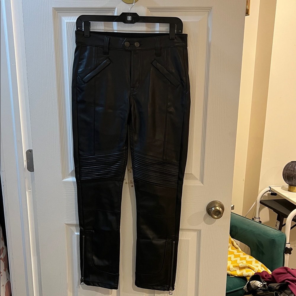 GAP Black Straight Leg Pants